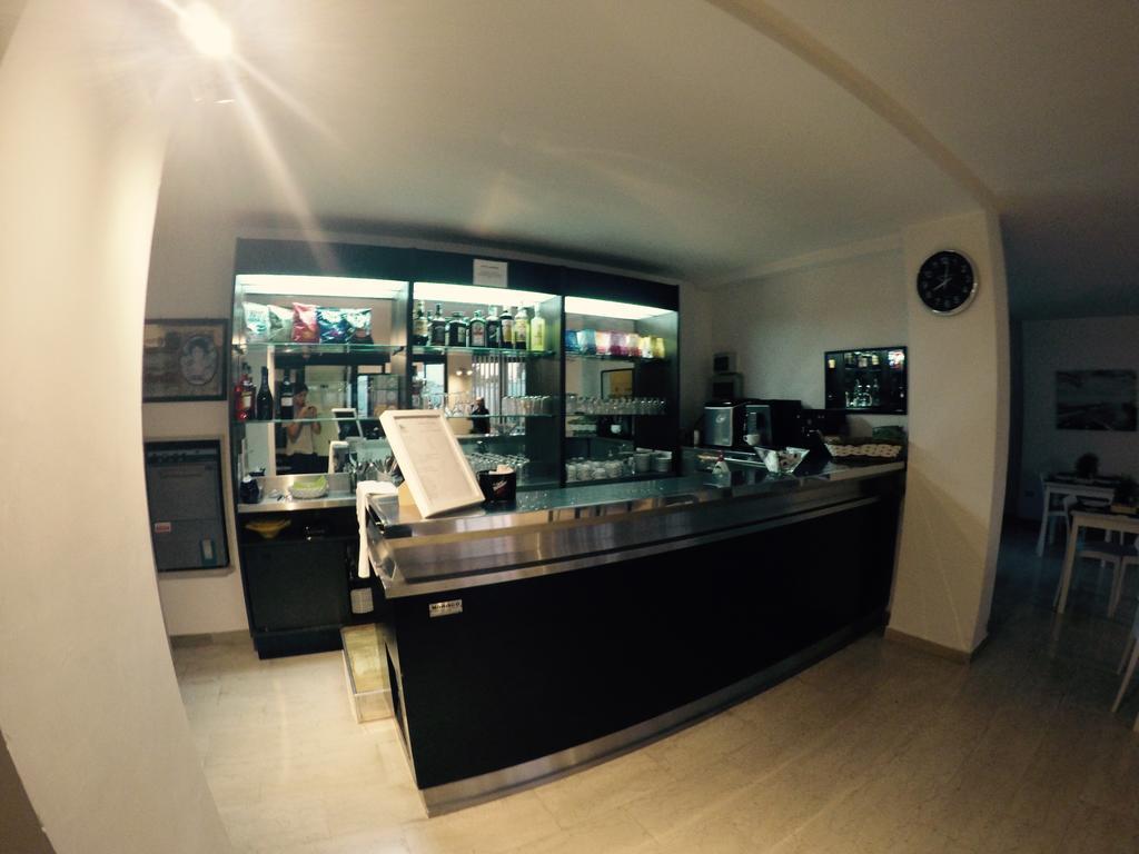 里维埃拉酒店 巴里 外观 照片